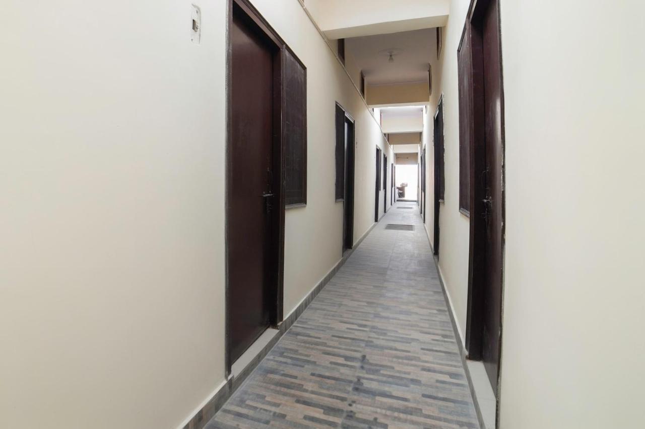 Spot On 67119 Hotel Shivam Residency Rampura  Екстер'єр фото