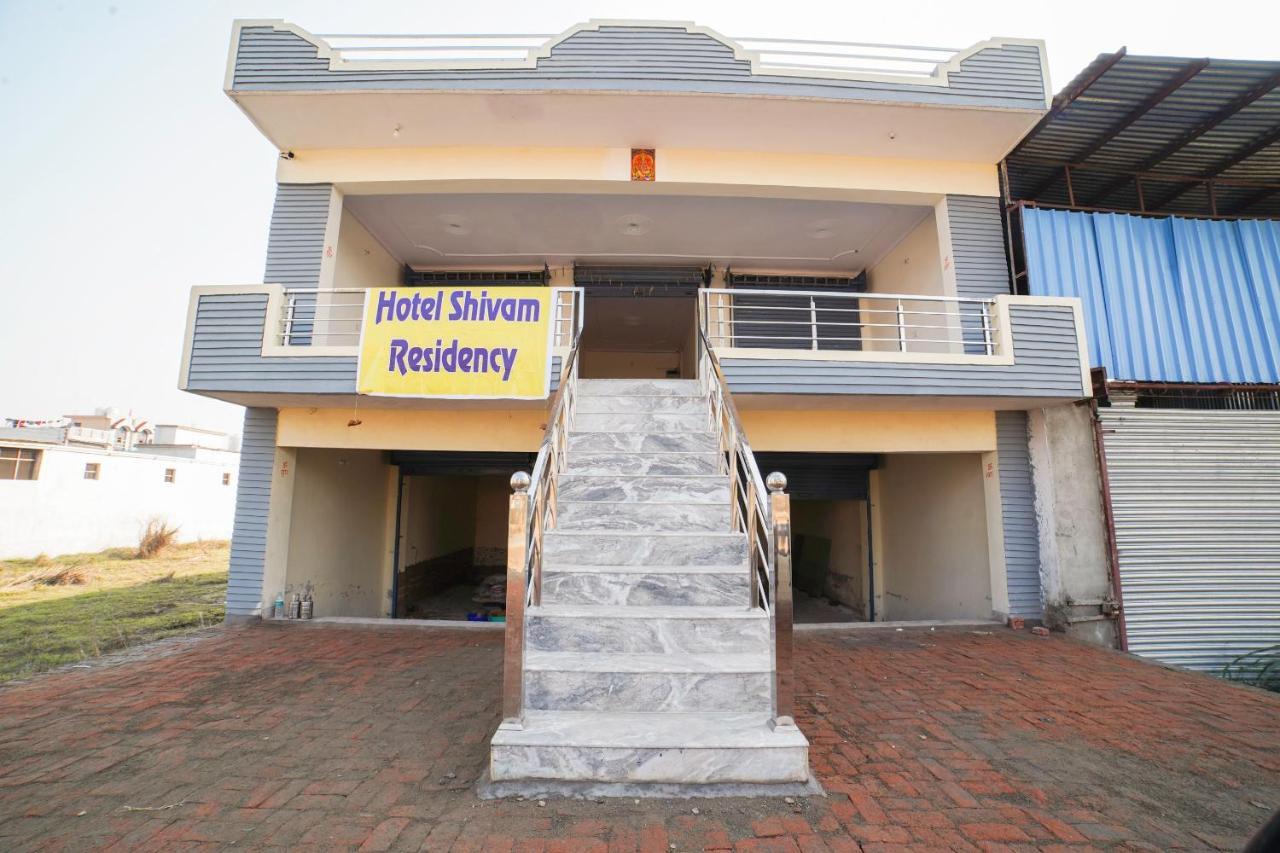 Spot On 67119 Hotel Shivam Residency Rampura  Екстер'єр фото