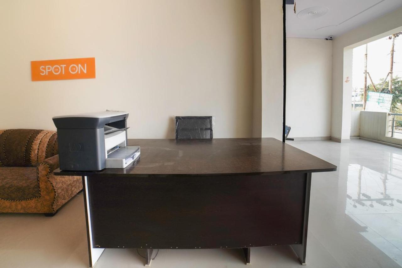 Spot On 67119 Hotel Shivam Residency Rampura  Екстер'єр фото