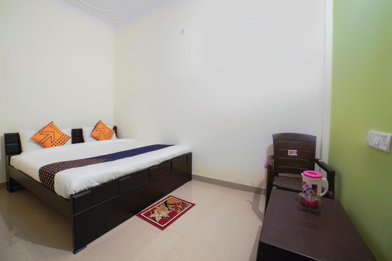 Spot On 67119 Hotel Shivam Residency Rampura  Екстер'єр фото
