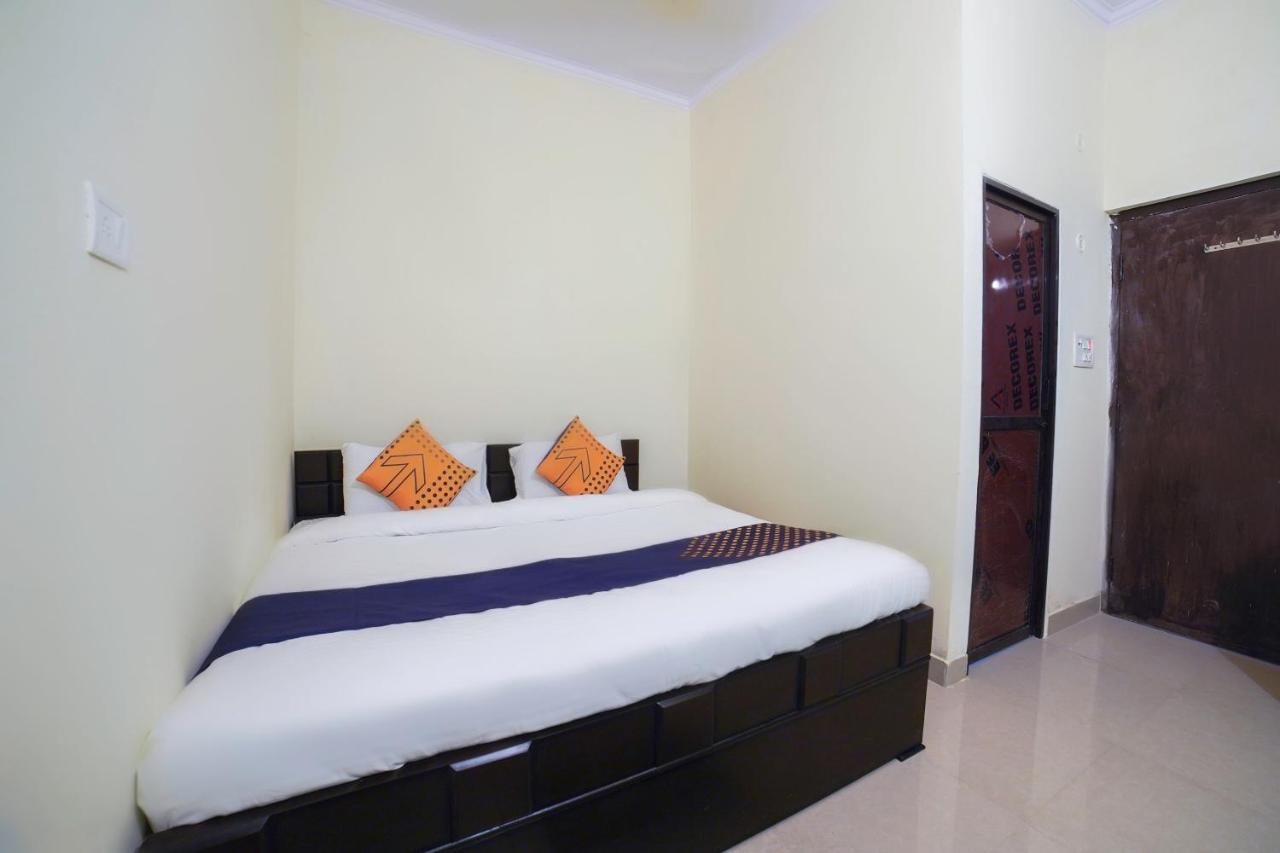 Spot On 67119 Hotel Shivam Residency Rampura  Екстер'єр фото