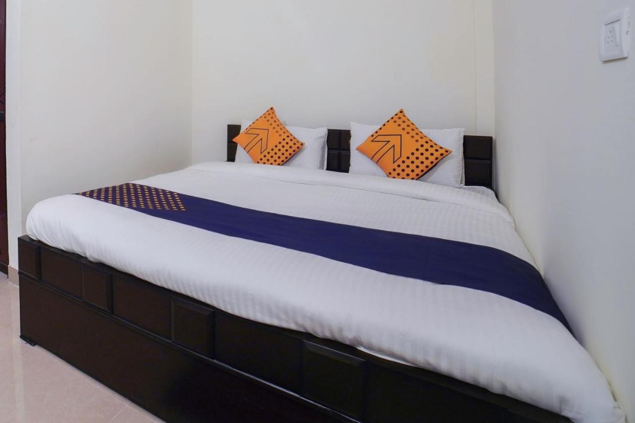 Spot On 67119 Hotel Shivam Residency Rampura  Екстер'єр фото